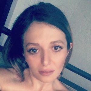 Meet your Posher, Nabat